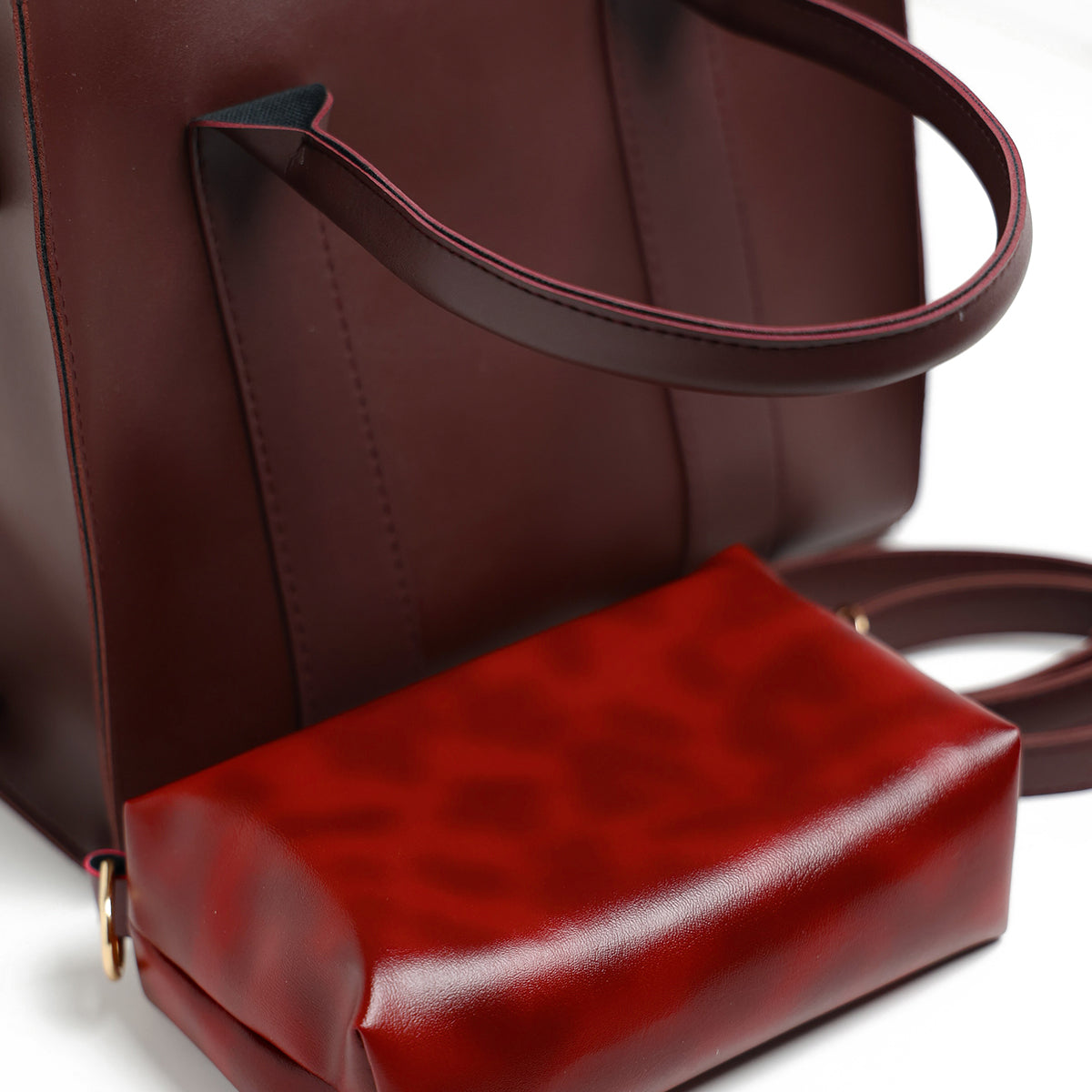 Kelsi | Shoulder | Brown