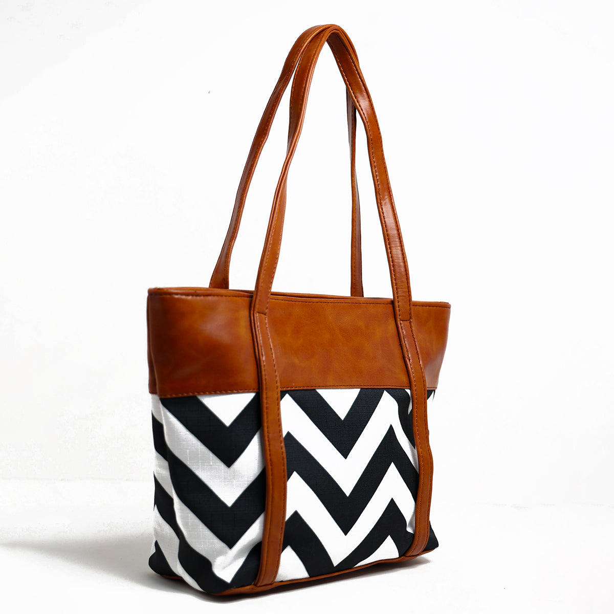 Dazzle | Shoulder | Brown