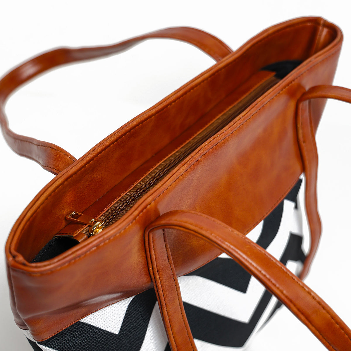 Dazzle | Shoulder | Brown