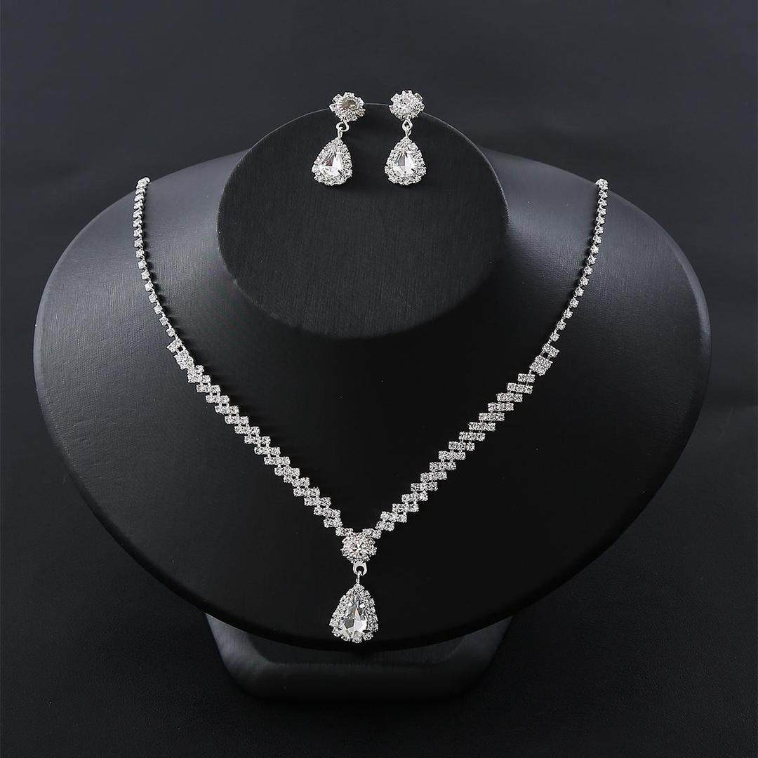 Brilliant Diamond Claw Chain Necklace & Earrings